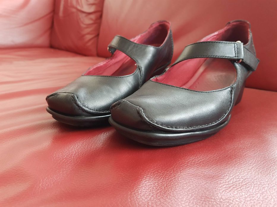 Clarks active air czółenka Mary Jane koturn - r. 40 stan bardzo dobry