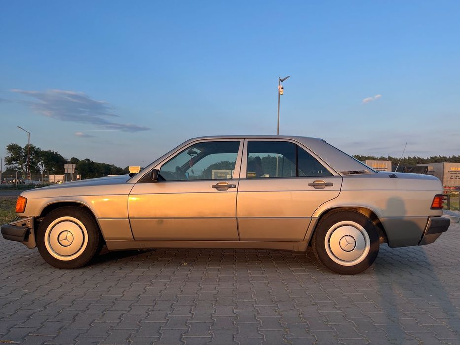 Mercedes-Benz W201 (190) 190E W201 2.0 Benzyna Manual Oryginał Niemcy DE Webasto Szyberdach
