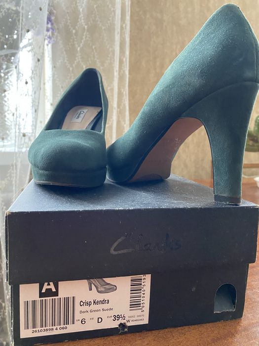 Туфлі жіночі натуральна замша р. 39 Clarks