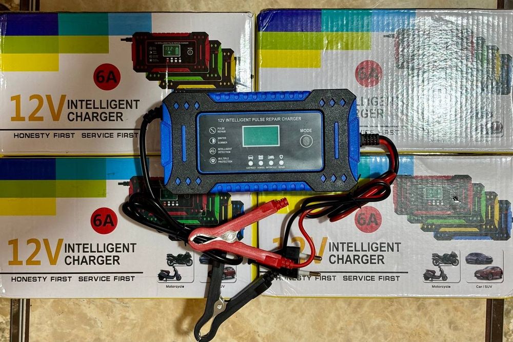 Зарядний Пристрій -  12V 6A. /600грн- по повній оплаті.