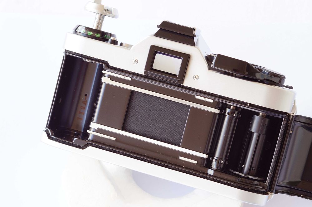 Aparat Canon AE-1 PROGRAM piękny