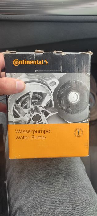 Насос системи охолодження Renault Megane III