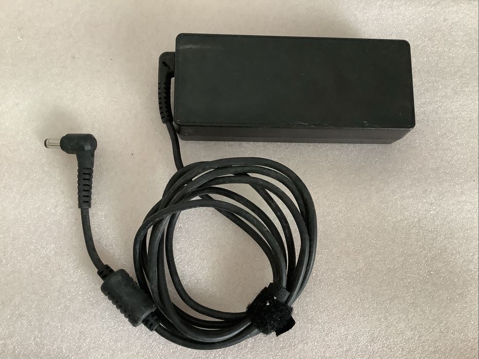 AC adaptador - Carregador computador portatil Chicony A15-090P1A