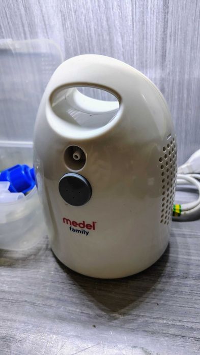 Inhalator pneumatyczno-tłokowy Medel Family