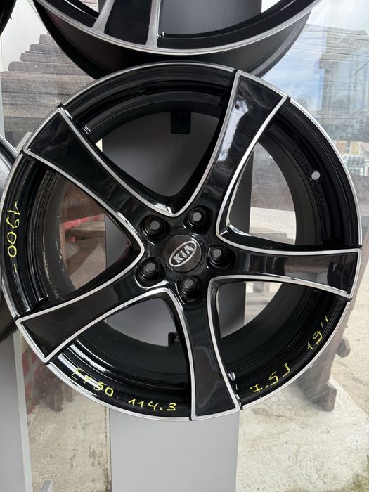 Felgi 5x114,3 Kia