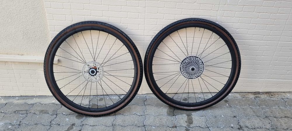 Rodas bicicleta estrada / gravel