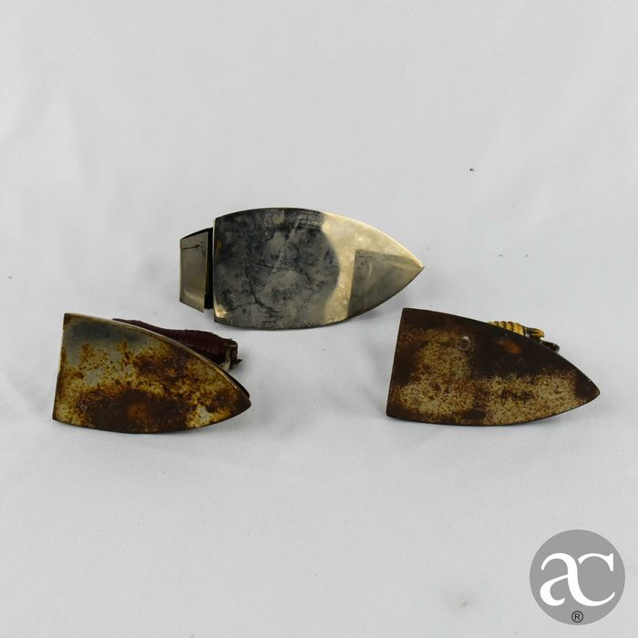 Conjunto de 3 pequenos ferros de engomar de viagem anos 40 / 50