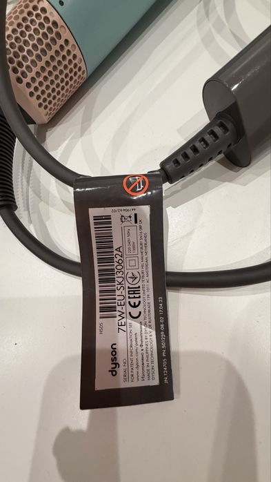 Dyson Airwrap Complete Long Ceramic Pop в идеальном состоянии