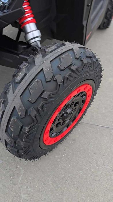 CAN-AM Maverick 3 PRO + Pompowane KOŁA auto na akumulator 2x280W 24V