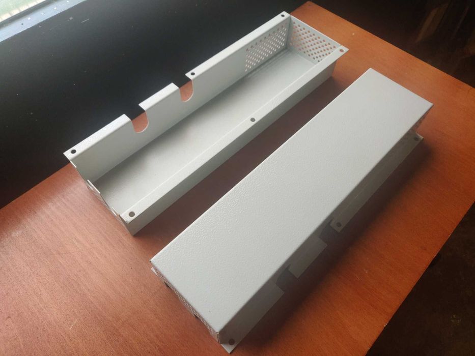 Caixas metálicas ...