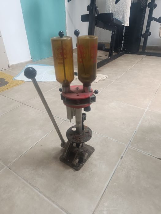 Máquina de fazer cartuchos