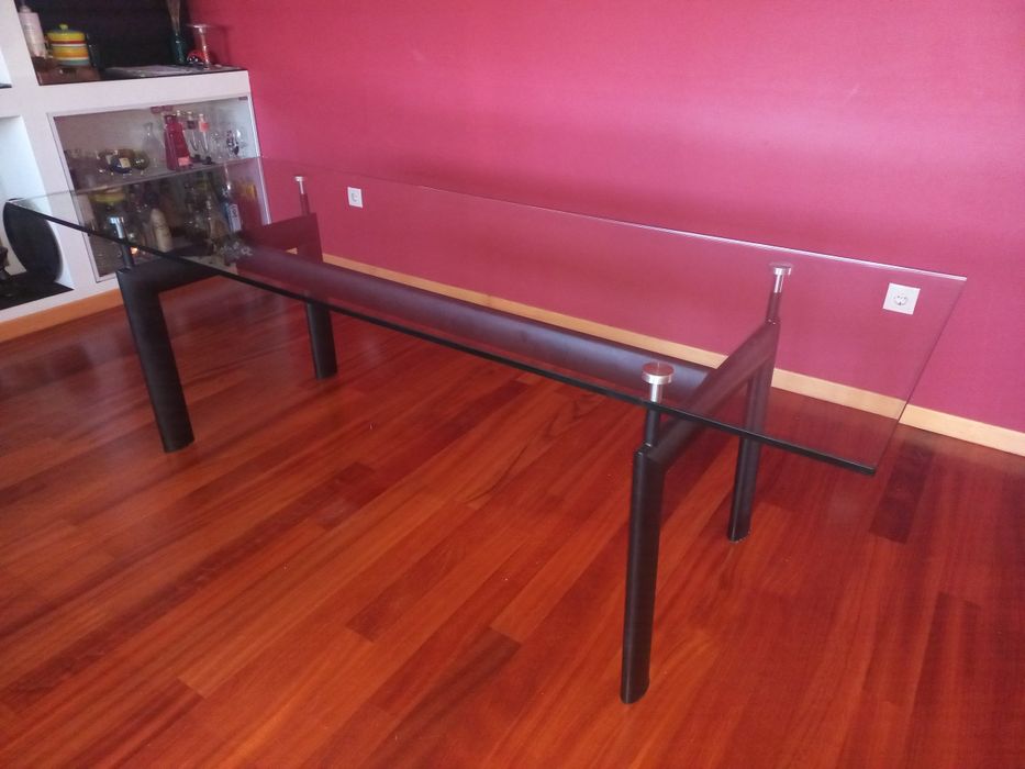 Mesa Design Le Corbusier Lc6 em Metal e Vidro Temperado