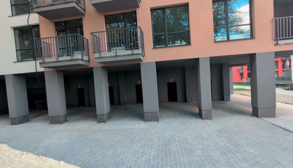 Продаж паркінгу+комора