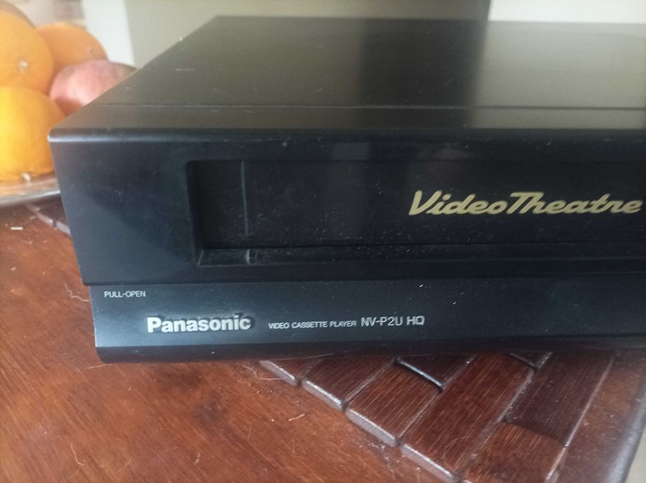 Kultowy magnetowid video theatre Panasonic P2UHQ