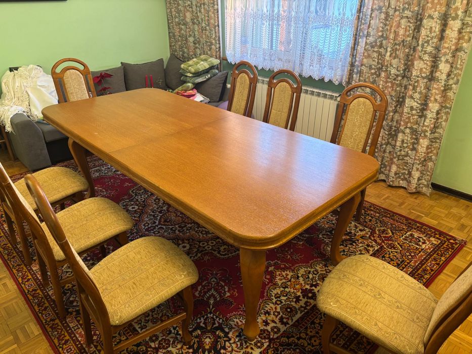 Stół do jadalni + 8 krzeseł