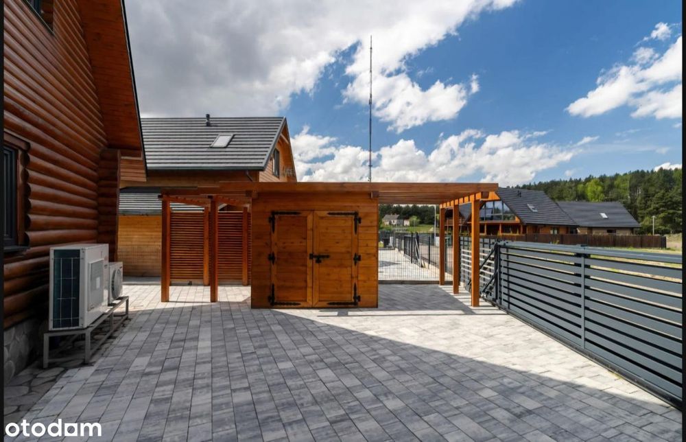 Komfortowy dom nad Jeziorem z miejscem w marinie | 1 linia brzegowa
