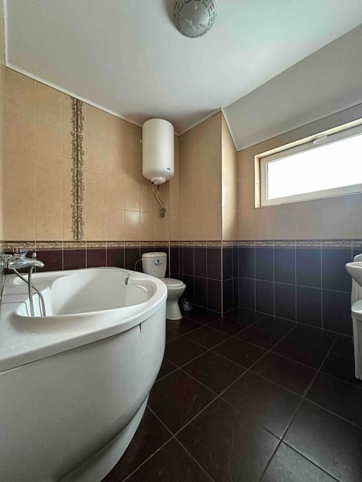 Двокімнатна з ремонтом Хлібодарське/Таврія. Програми! Без комісії!