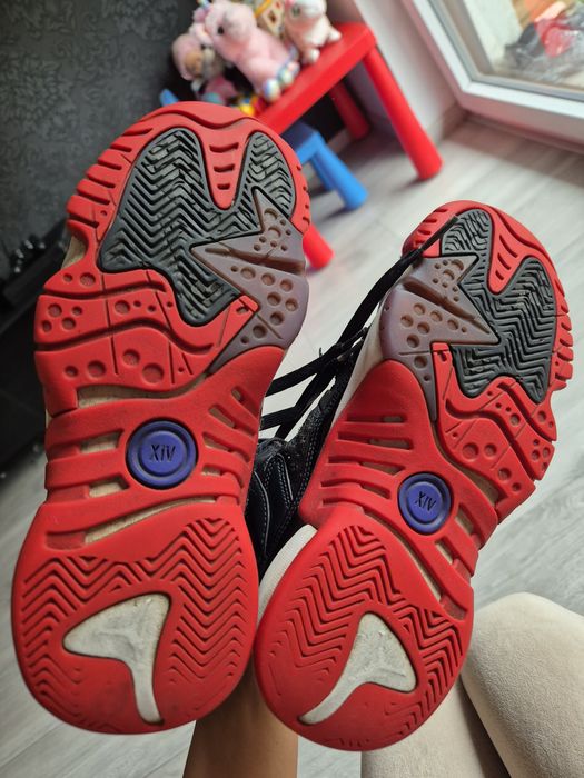 Buty Jordan chłopięce