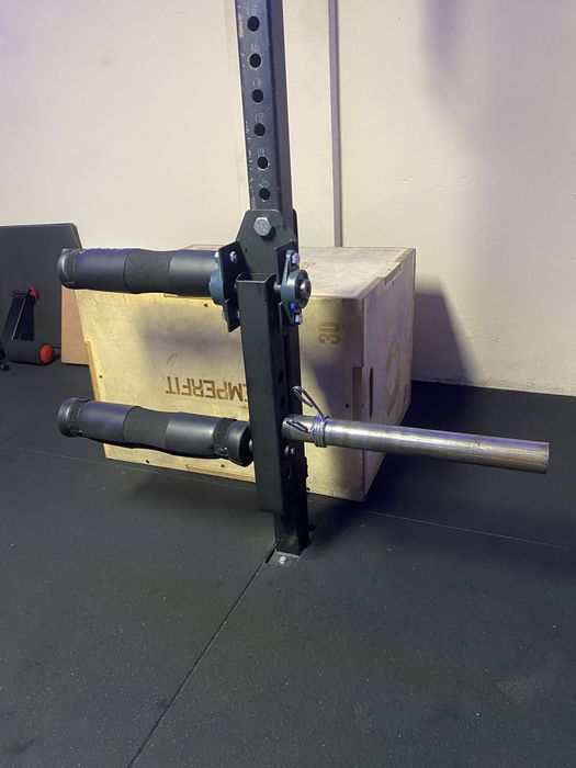 Vendo rack e acessorio de treino de pernas