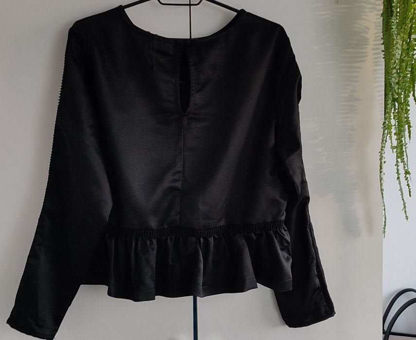 Elegancka satynowa bluzka firmy VRS woman r. L