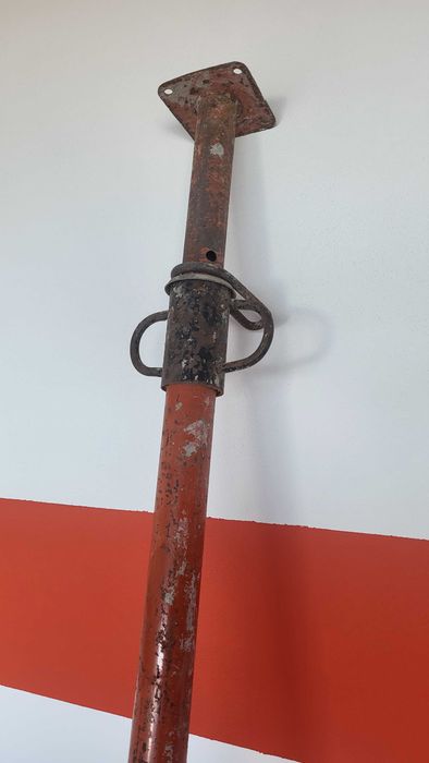 Escoras metálicas