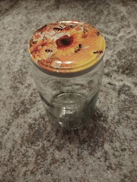 Duże słoiki po miodach