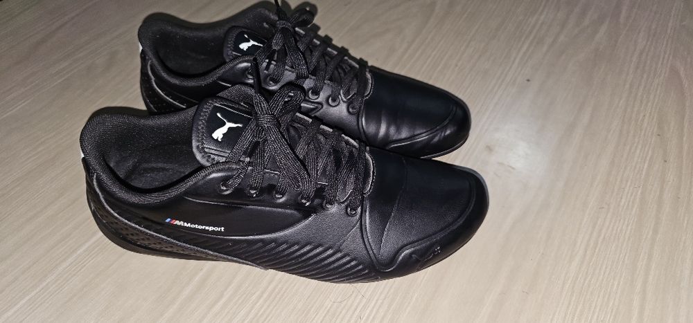 Vendo ténis PUMA BMW
Tamanho 44.5