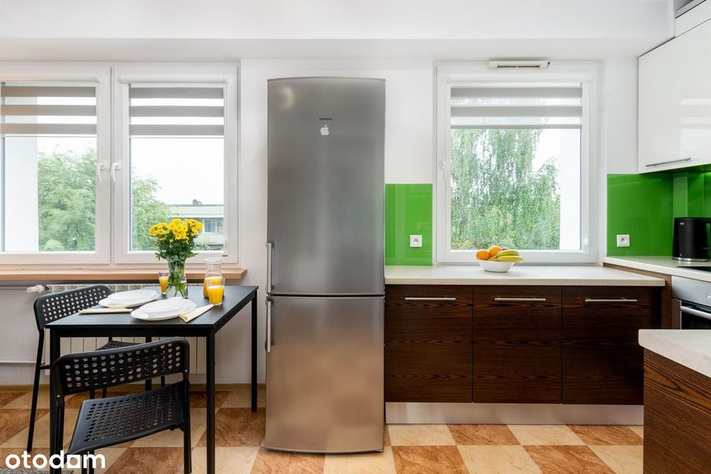 Nowoczesna kawalerka z przestronna kuchnią - os.Tysiąclecia