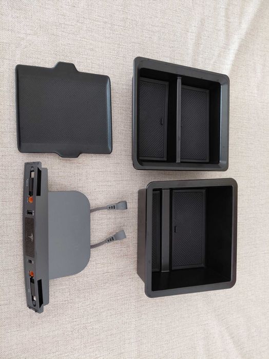 Acessórios Tesla Y 2022 (Para interior) Usado como novo