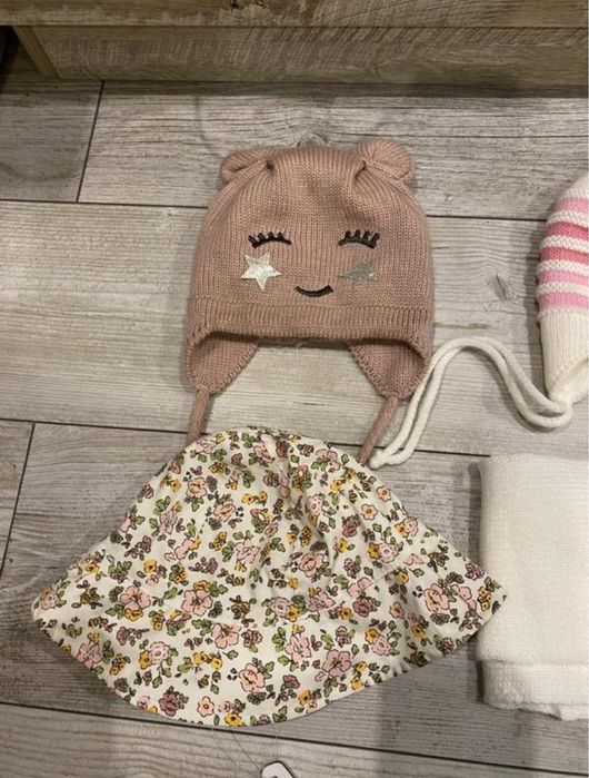 Шапка з вушками на флісі для дівчинки