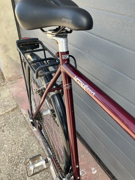 Bicicleta trekking univega roda 700