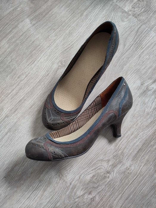 Sapatos de tacão Esprit