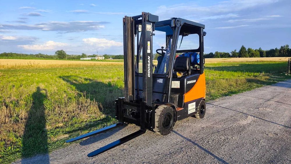 wózek widłowy DOOSAN G20SC-5 LPG