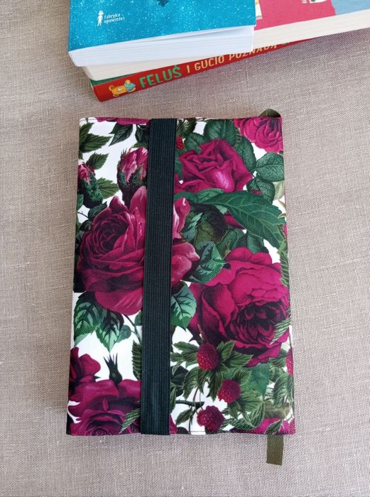 Otulacz na książki. Etui. Okładka.