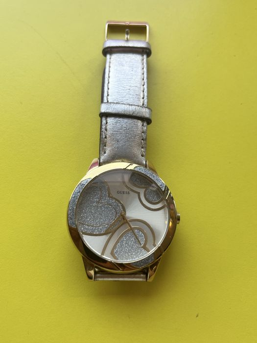 годинник GUESS
