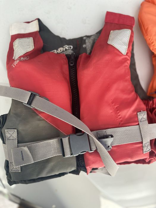 Coletes salva-vida de criança