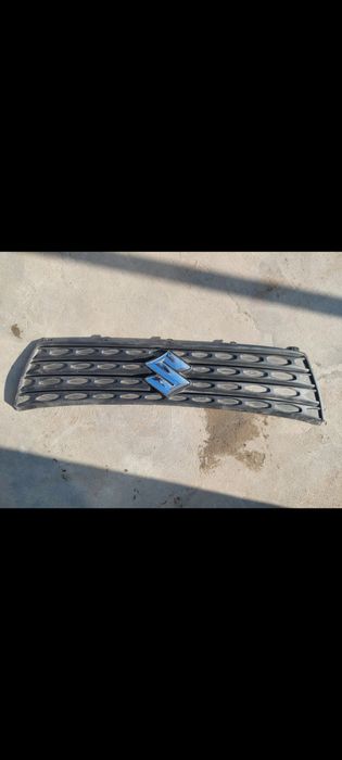 suzuki vitara фара решітка заглушка молдинг