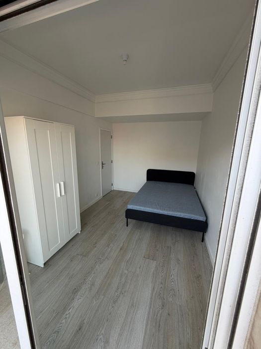 Quarto para Arrendar em Algés – Excelente Localização!