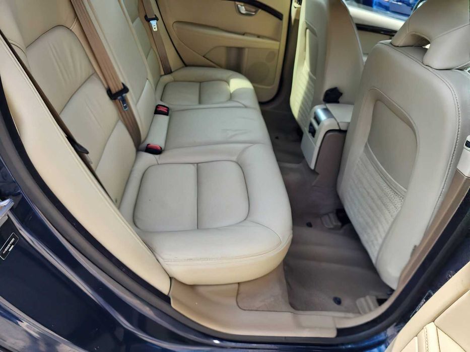 Volvo XC70 T6      2015