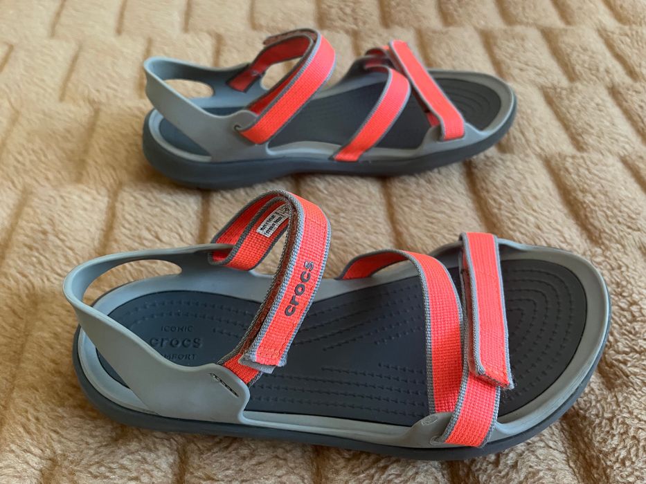 Sandały Crocs W 7 wkładka ok.24-24,5 cm