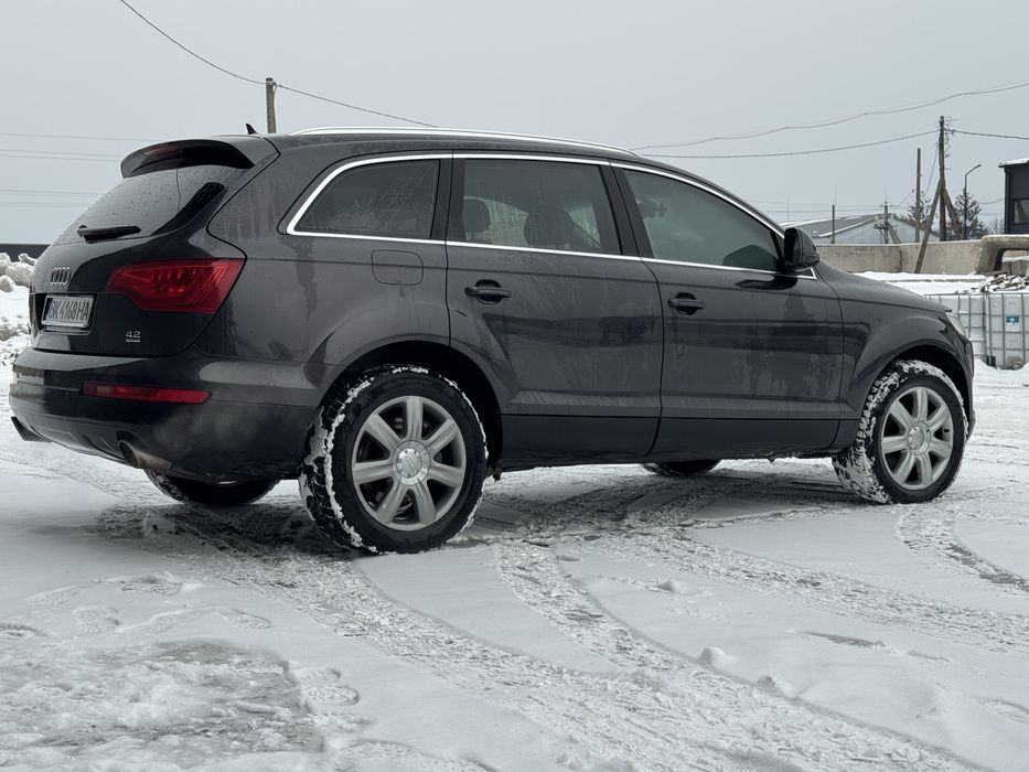 Продам AUDI Q7 в гарному стані на свої роки
