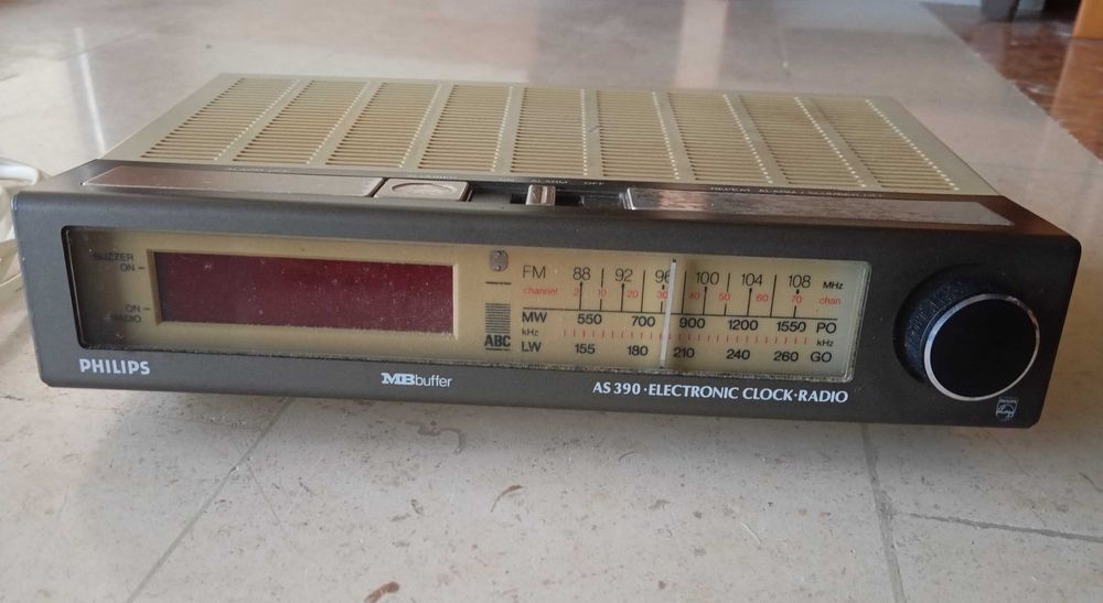 Rádio Philips usado