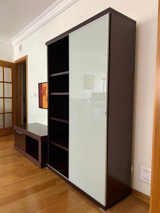 Móvel de sala wengué c/ armário vitrine e módulo TV – conjunto ou separado – Parque das Nações