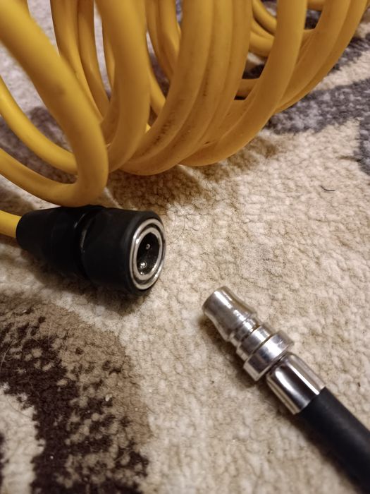 Шланг для подкачки шин.