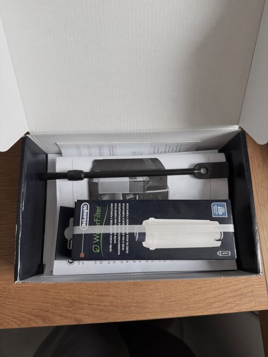 Ekspres ciśnieniowy De’Longhi dinamica stan idealny, nowe części