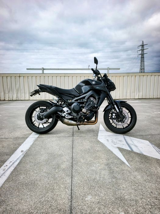 Yamaha MT-09 c/ Akrapovic