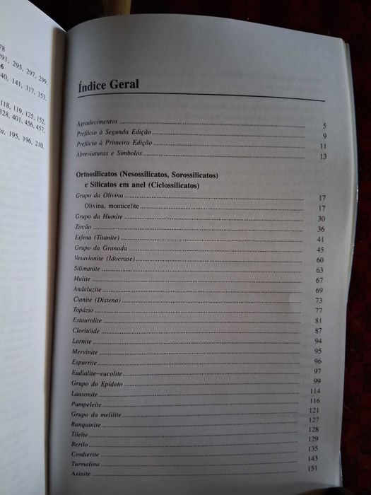 Minerais constituintes das rochas: uma introdução