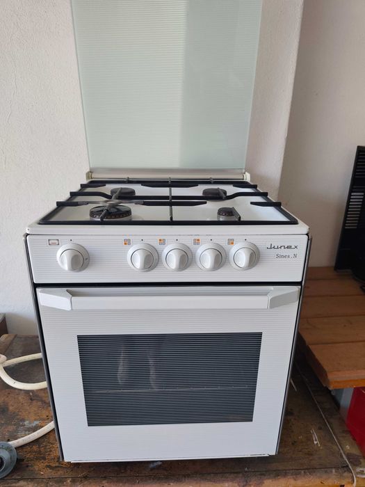 Fogão com forno a gaz