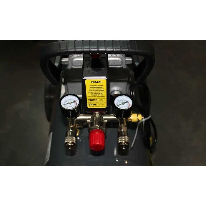 Компресор поршневий 50 л GTM KABM2050 масляный компрессор