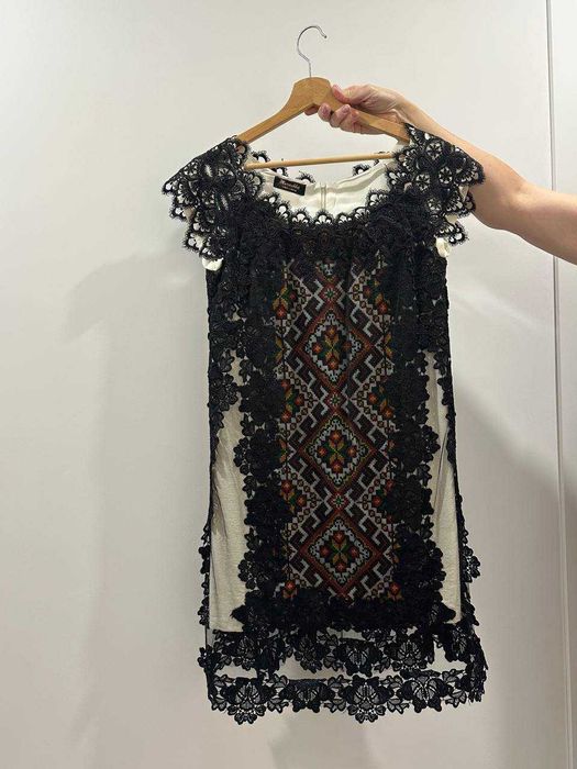 Дизайнерське вишите плаття MURASHKA BRAND